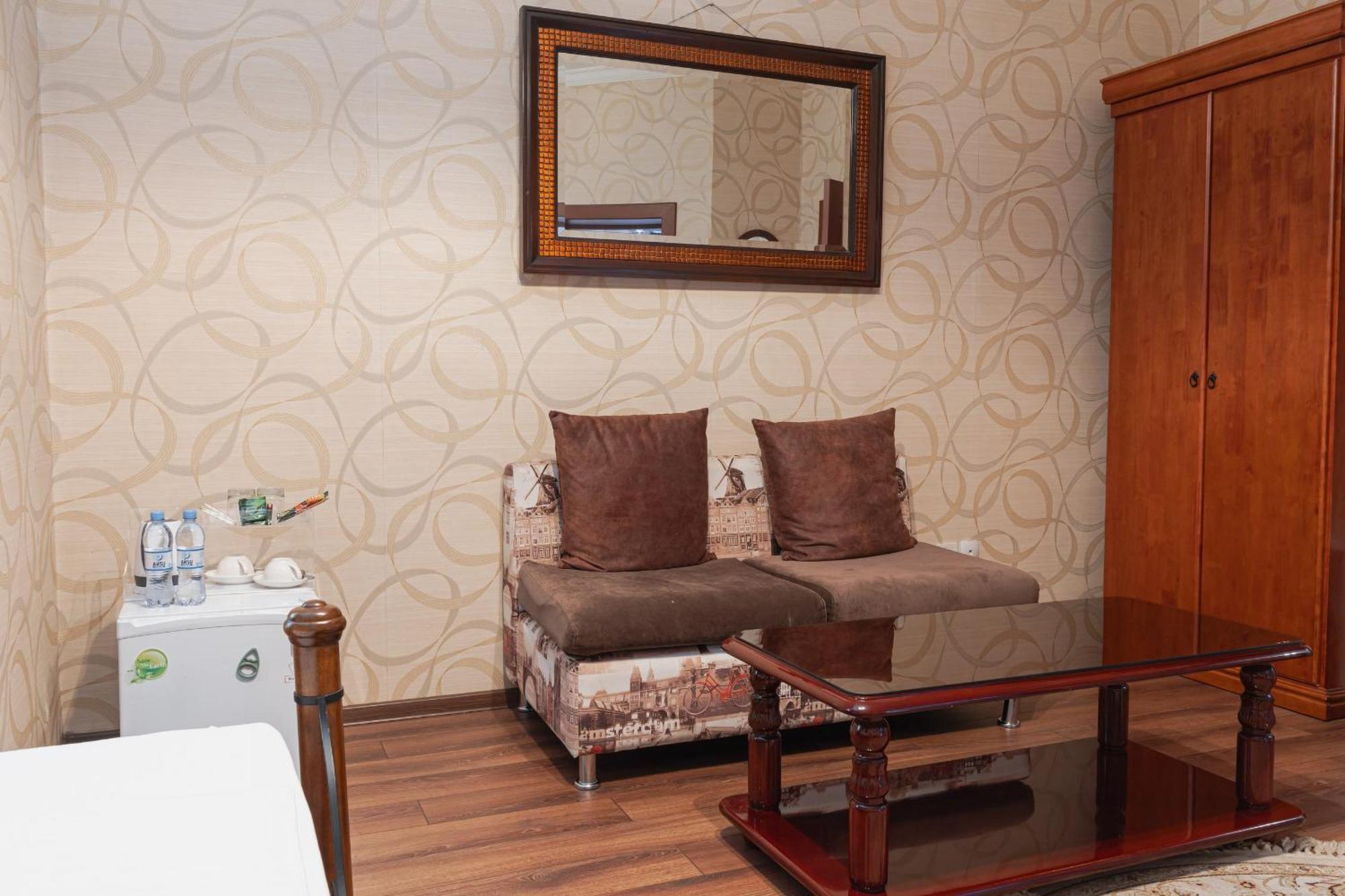 Altair Hotel Shymkent Eksteriør billede