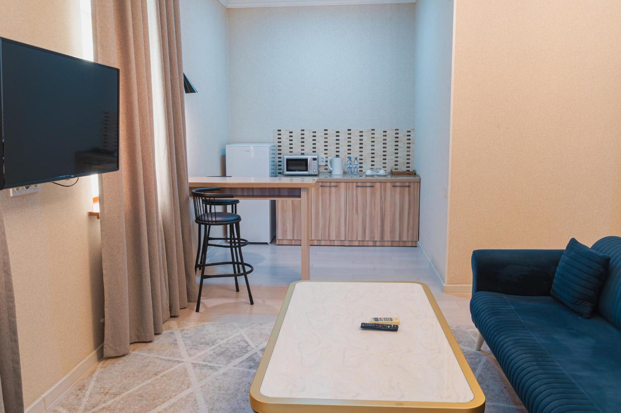 Altair Hotel Shymkent Eksteriør billede