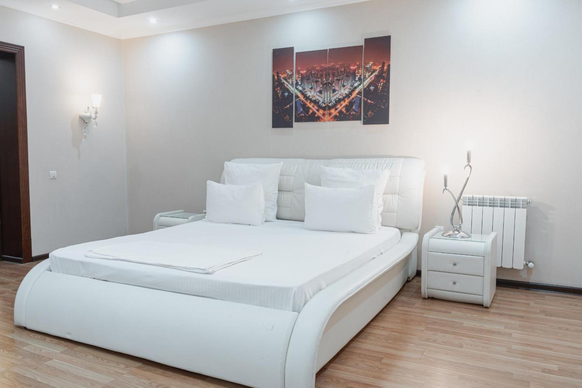 Altair Hotel Shymkent Eksteriør billede